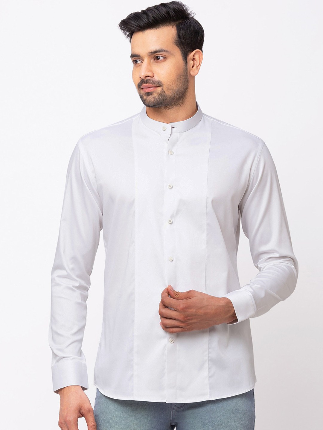 

mode de base Men White Slim Fit Solid Casual Shirt