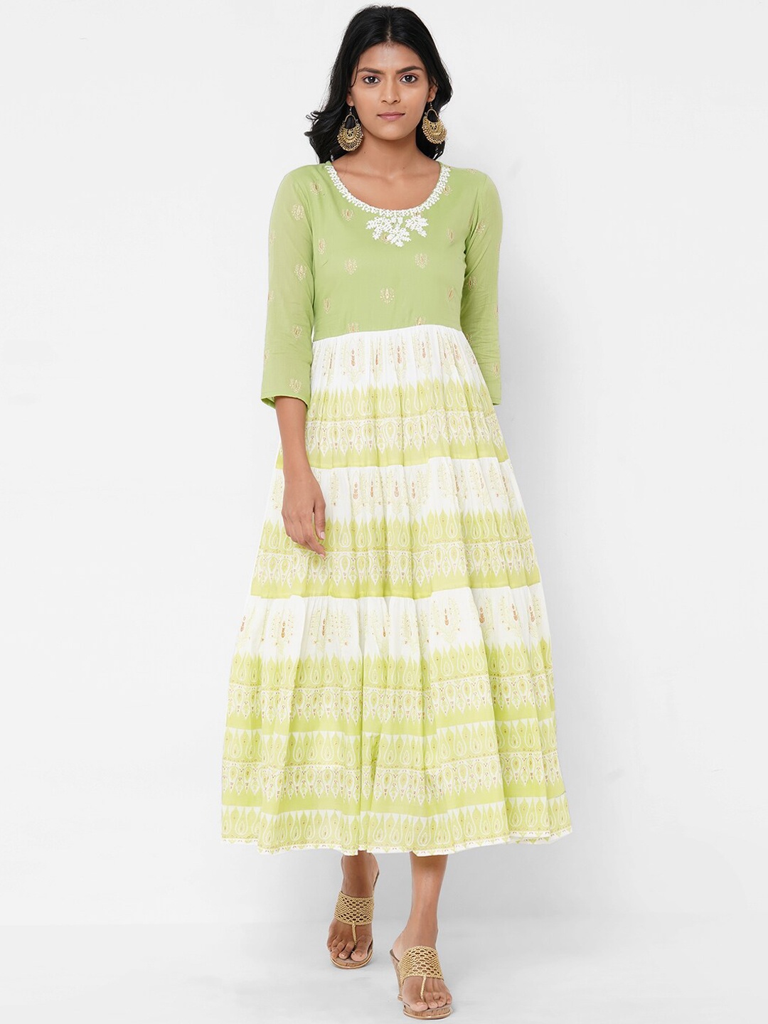 

FASHOR Women Green Printed Fit and Flare Dress