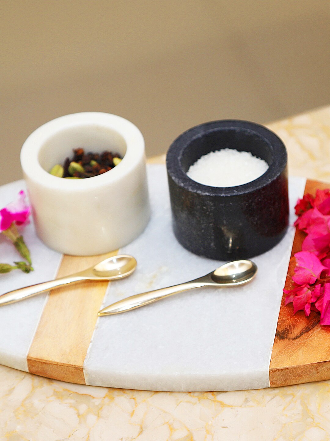 

NikkisPride White & Black Marble Handmade Salt & Pepper Shakers