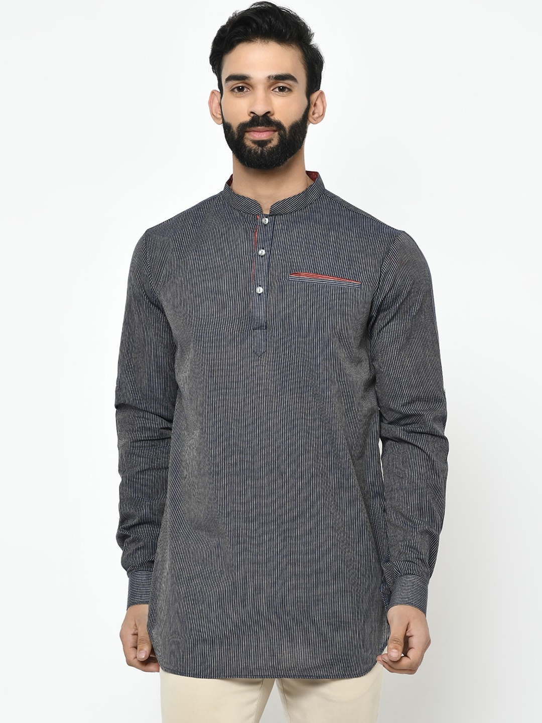 

Vartah Men Blue Handloom Short Kurta