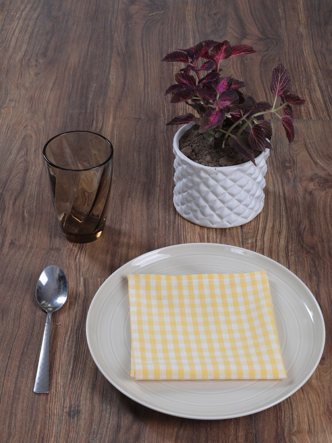

My Gift Booth Set Of 6 Yellow & White Checked Table Napkins