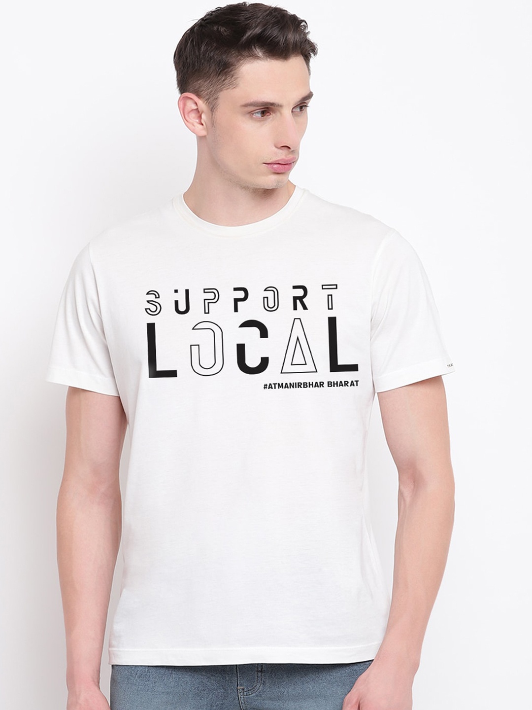 

THREADCURRY Men White Printed Round Neck T-shirt