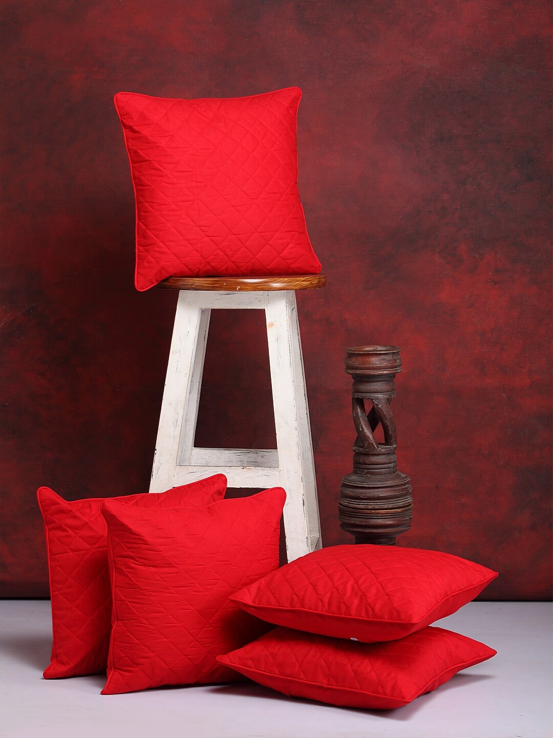 

Clasiko Red Set of 5 Self Design Square Cushion Covers