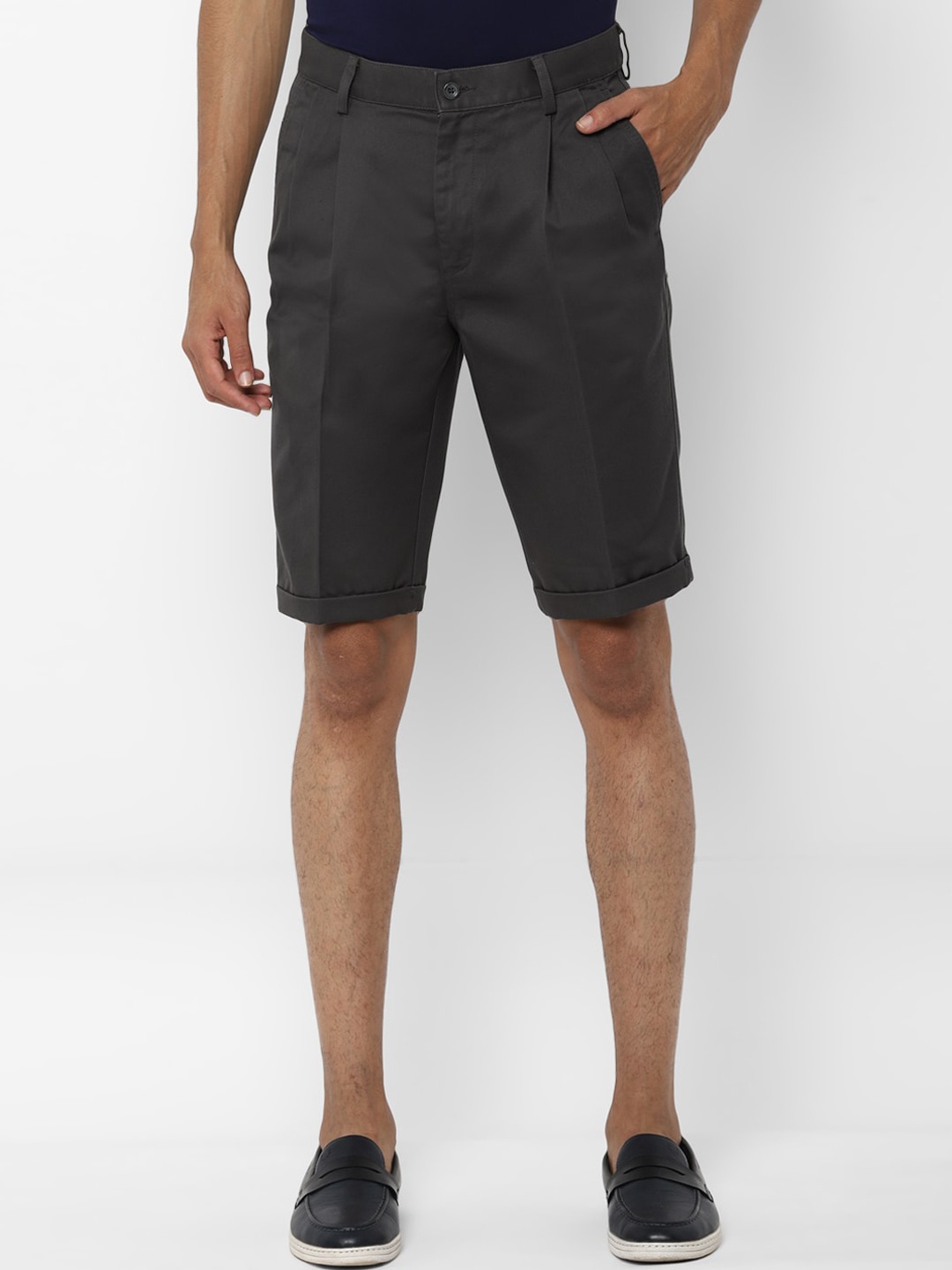 

Allen Solly Men Grey Solid Slim Fit Regular Shorts