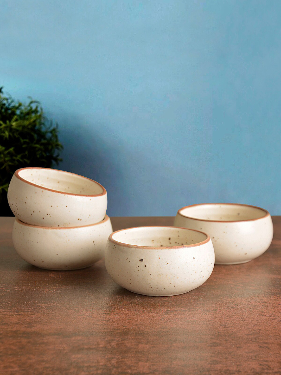 

StyleMyWay Set Of 4 Off-White Solid Ceramic Serving Bowls