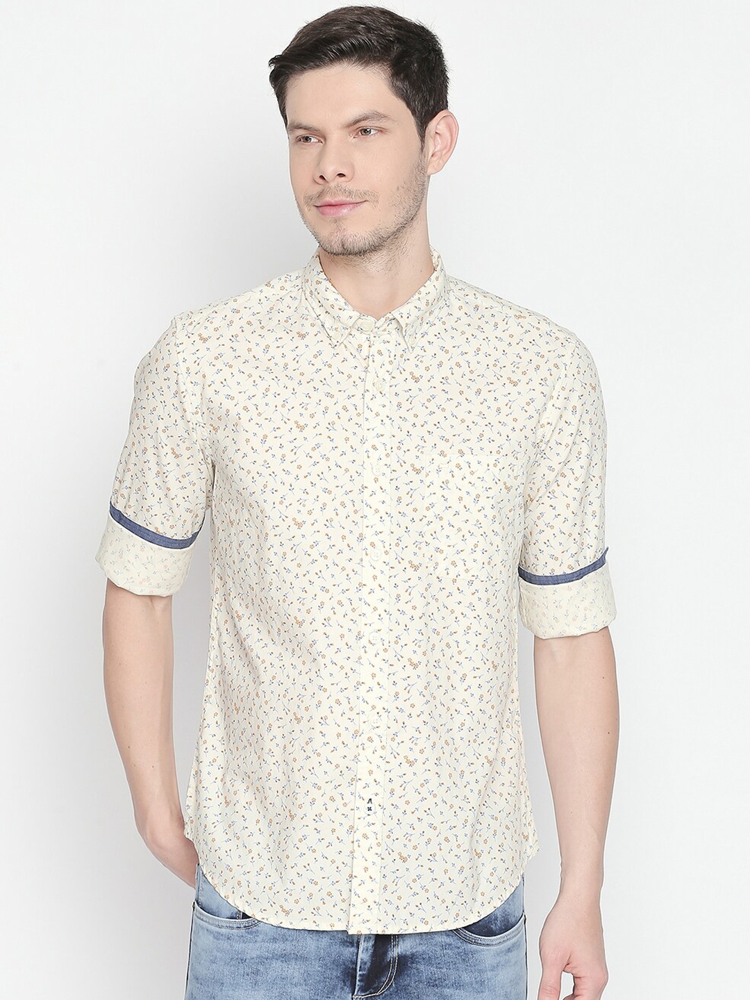 

Basics Men Yellow Slim Fit Printed Casual Shirt