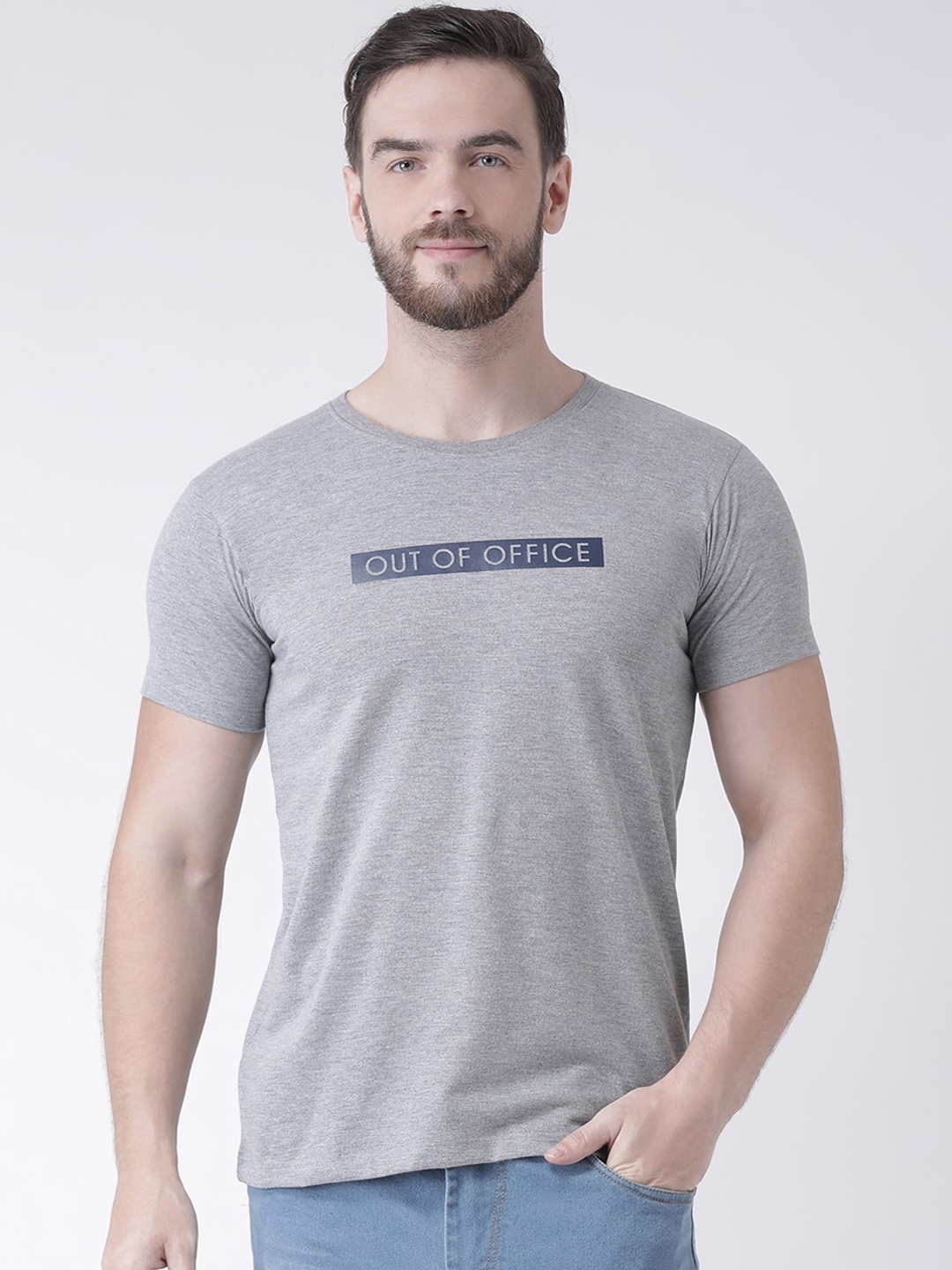 

GRIFFEL Men Grey Solid Round Neck T-shirt