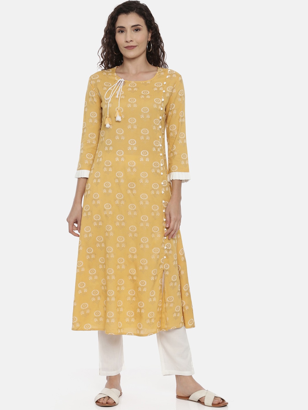 

Souchii Women Mustard Yellow & Off-White Printed Kurta with Trousers