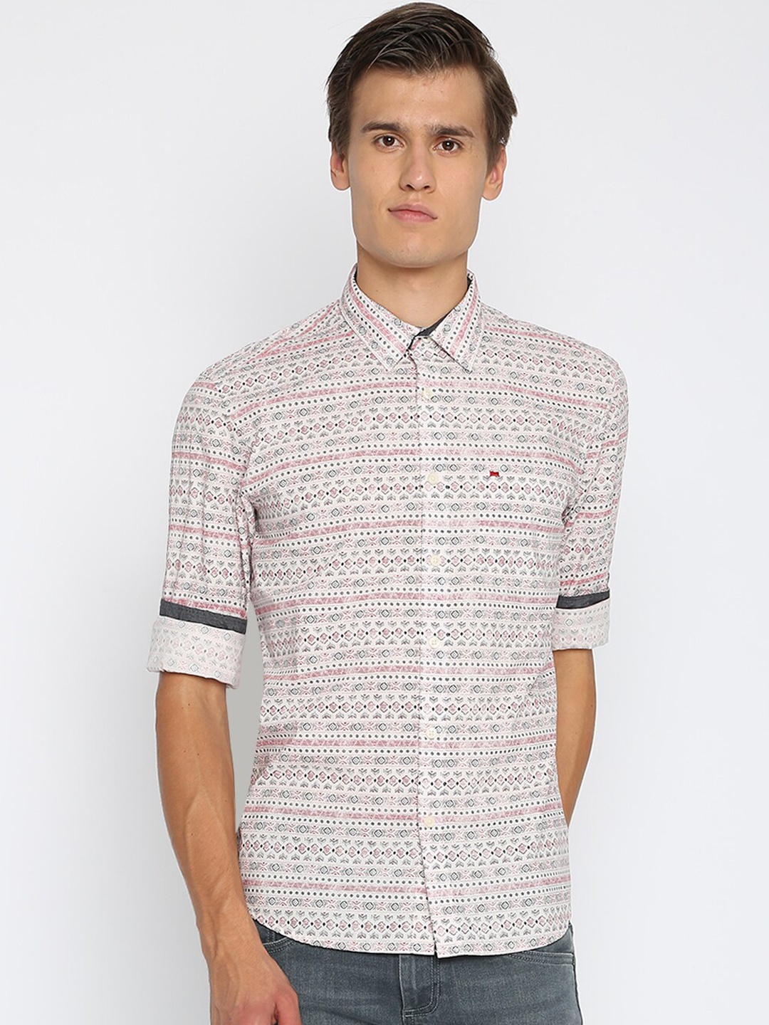 

Basics Men Off-White & Red Slim Fit Printed Casual Shirt