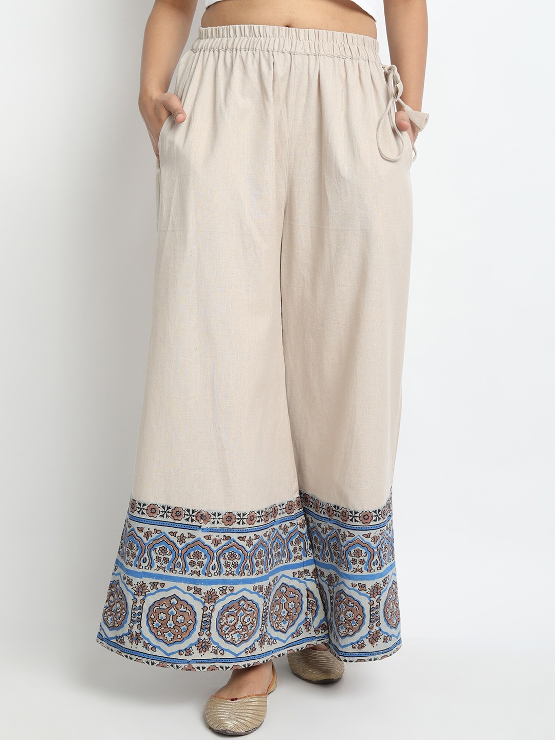 

Molcha Women Beige & Blue Floral-Print Flared Palazzos