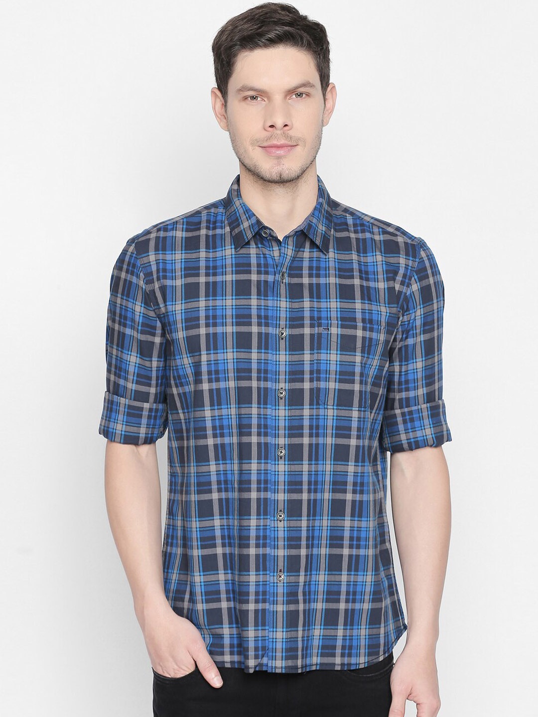 Basics Men Blue Slim Fit Checked Casual Shirt