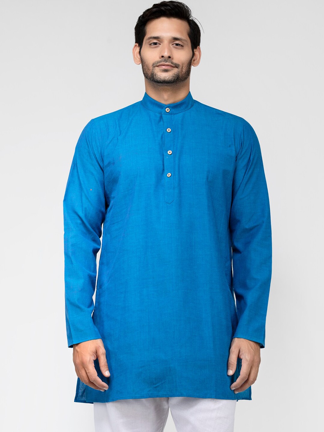 

TATTVA Men Blue Solid Straight Kurta