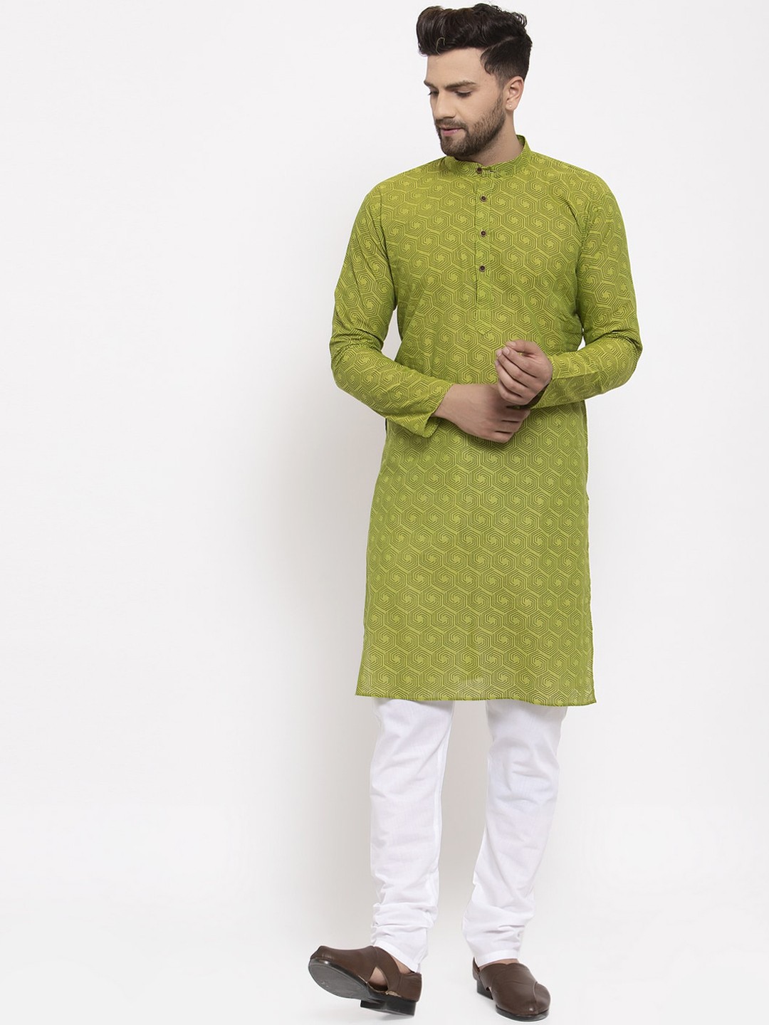 

Jompers Men Green & White Printed Kurta with Pyjamas