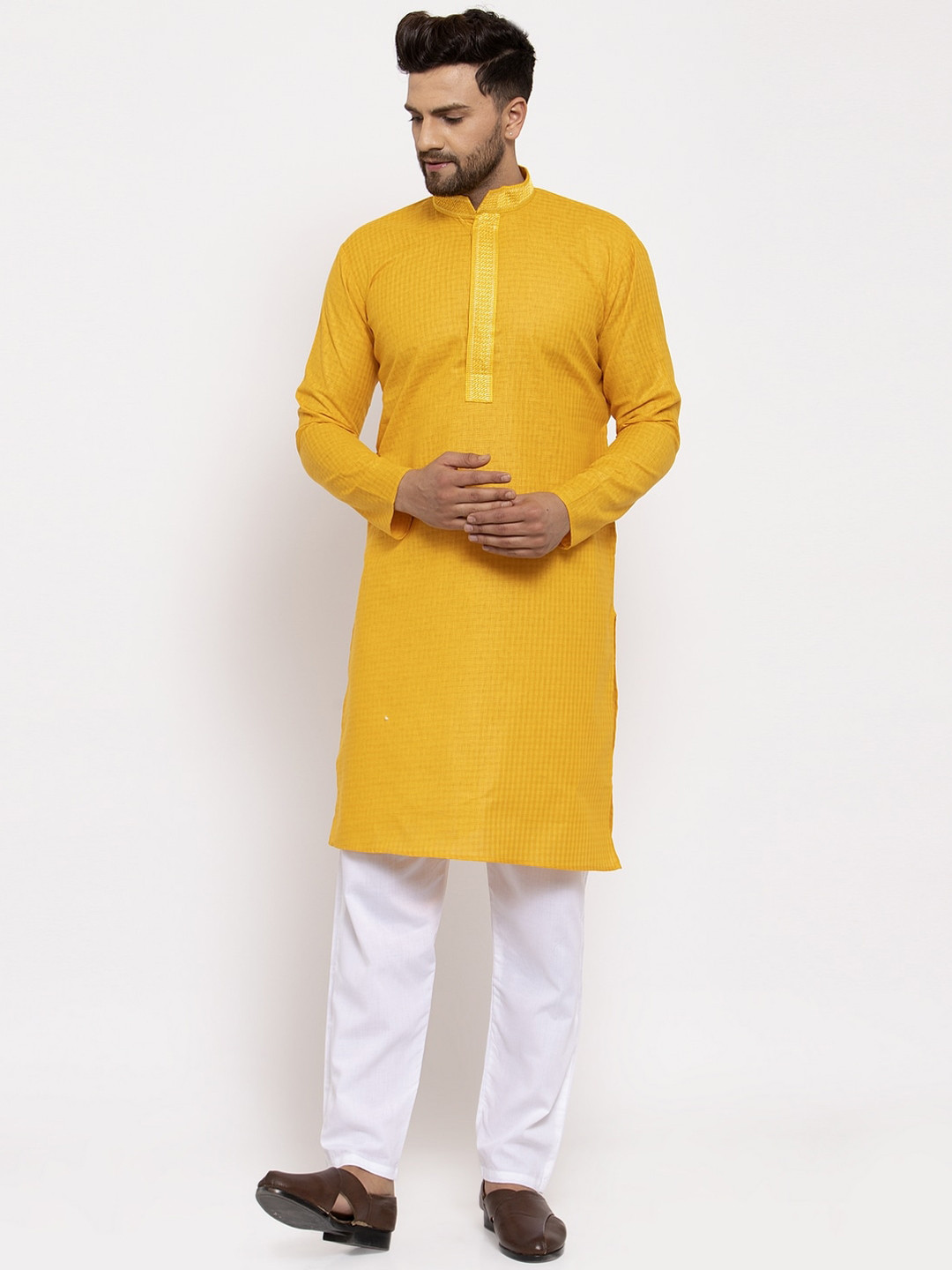 

Jompers Men Yellow & Off-White Solid Kurta with Pyjamas