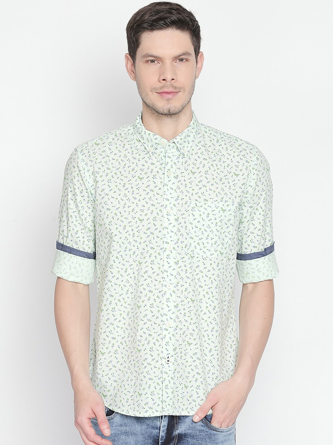 

Basics Men Green Slim Fit Printed Casual Shirt