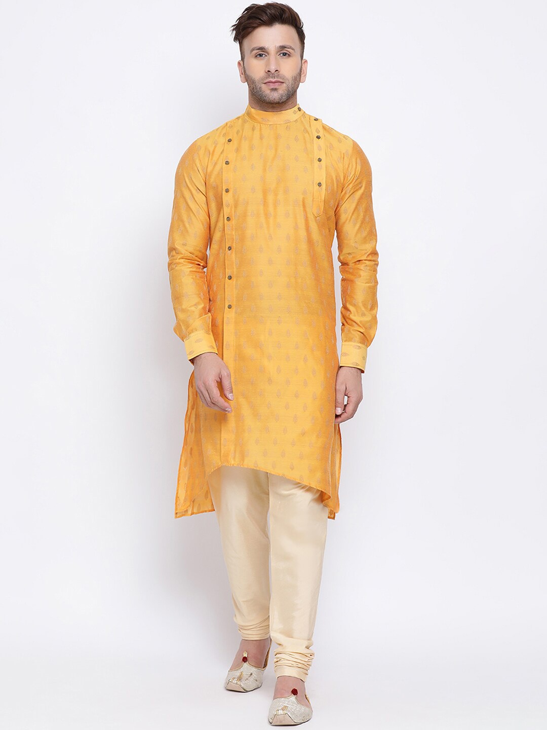 

NAMASKAR Men Yellow & Gold-Toned Silk Self Design Kurta with Churidar