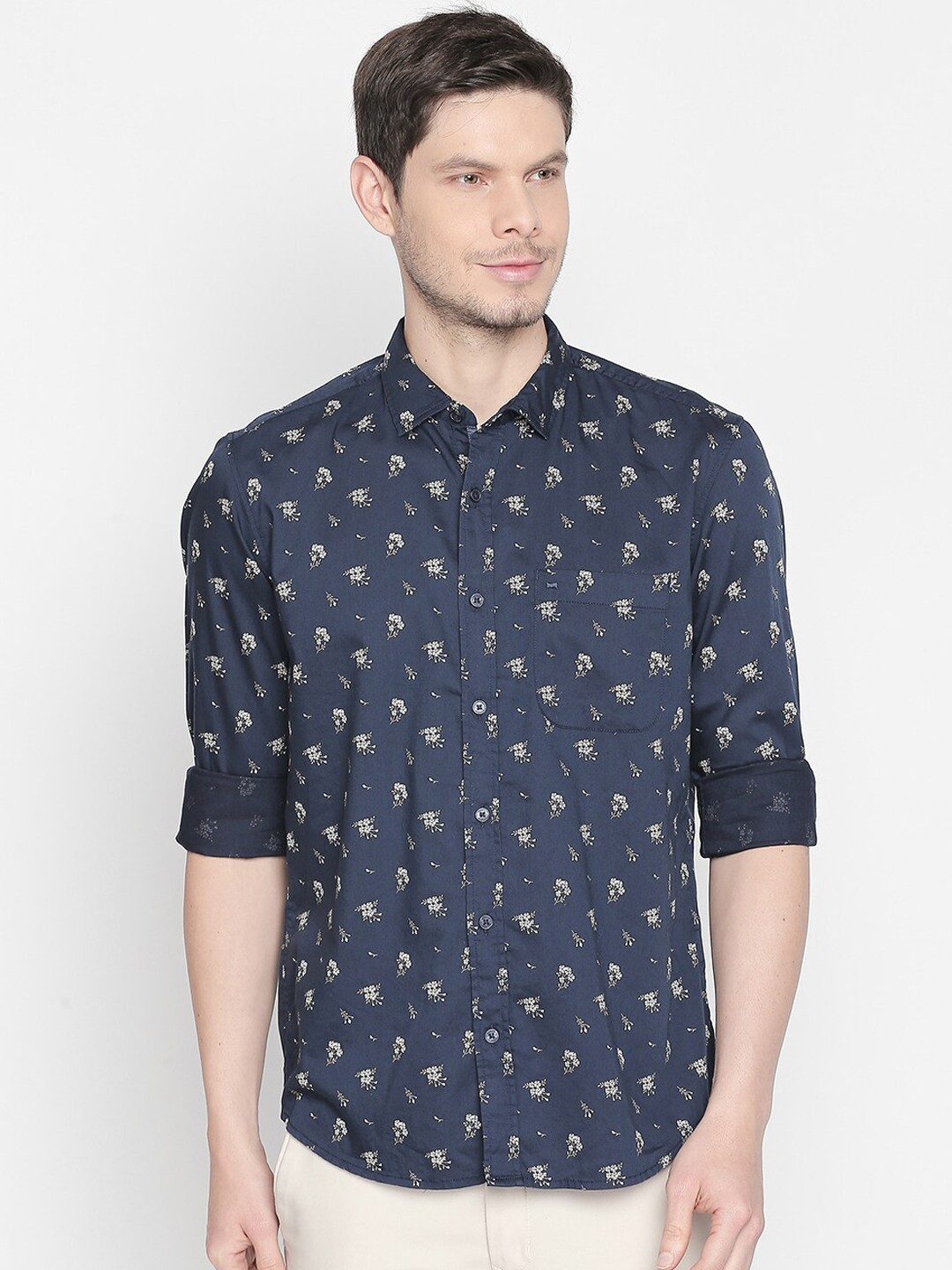 

Basics Men Blue & Beige Slim Fit Printed Casual Shirt