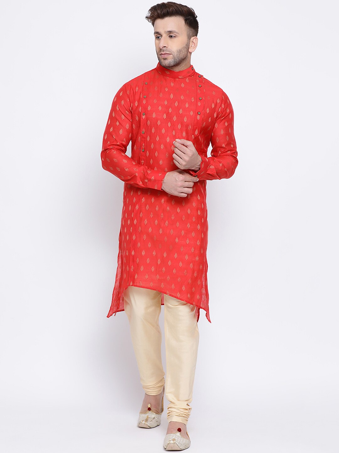 

NAMASKAR Men Red & Gold-Toned Self Design Kurta with Pyjamas