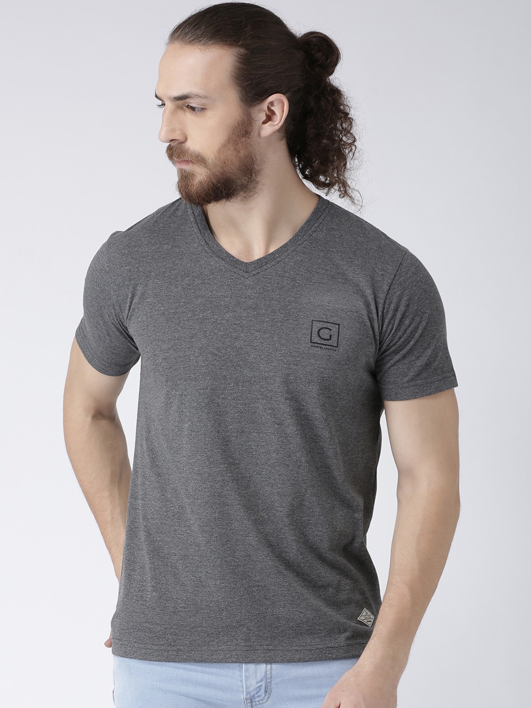 

GRIFFEL Men Grey Solid V-Neck T-shirt