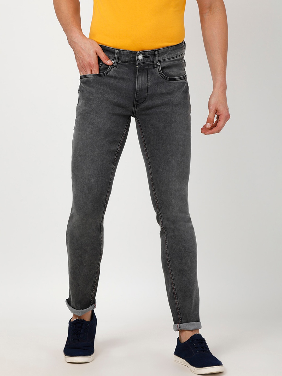 

Llak Jeans Men Grey Skinny Fit Mid-Rise Clean Look Stretchable Jeans