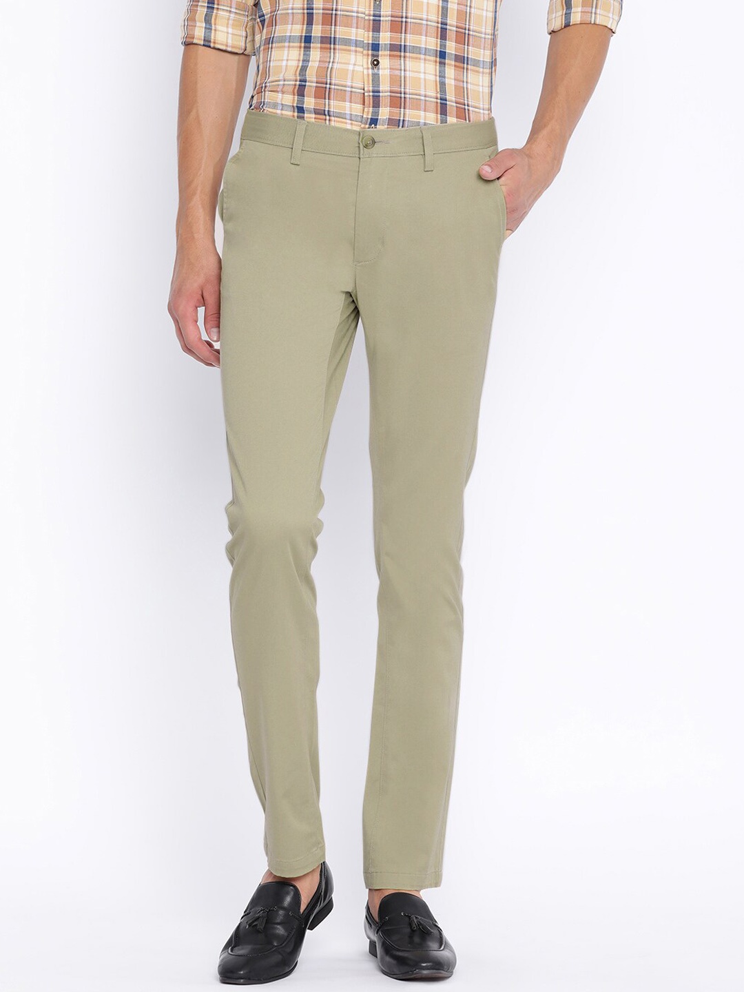 

Basics Men Khaki Tapered Fit Solid Regular Trousers