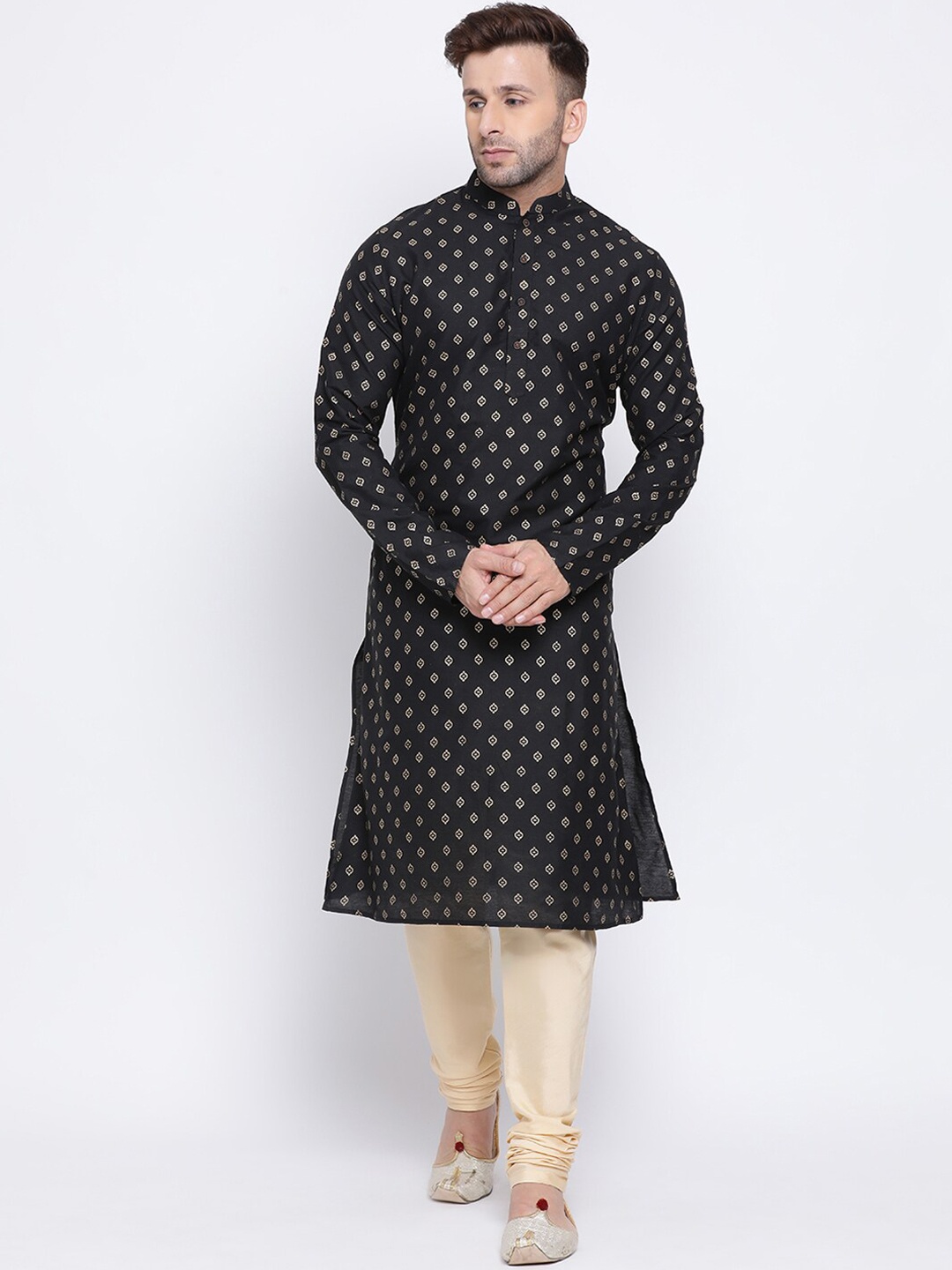 

NAMASKAR Men Black & Gold-Toned Cotton Blend Printed Kurta with Churidar