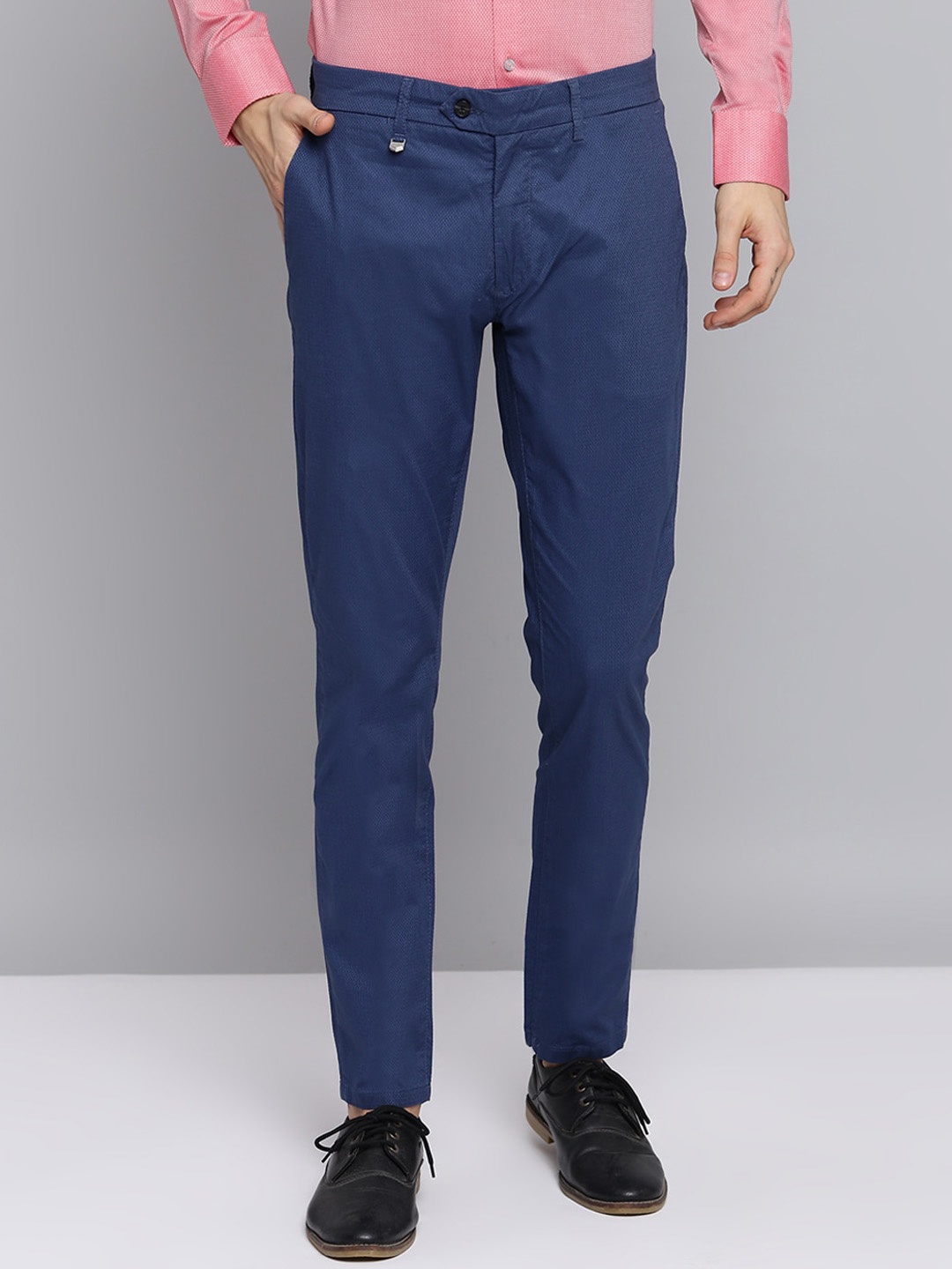 

Antony Morato Men Blue Regular Fit Solid Formal Trousers
