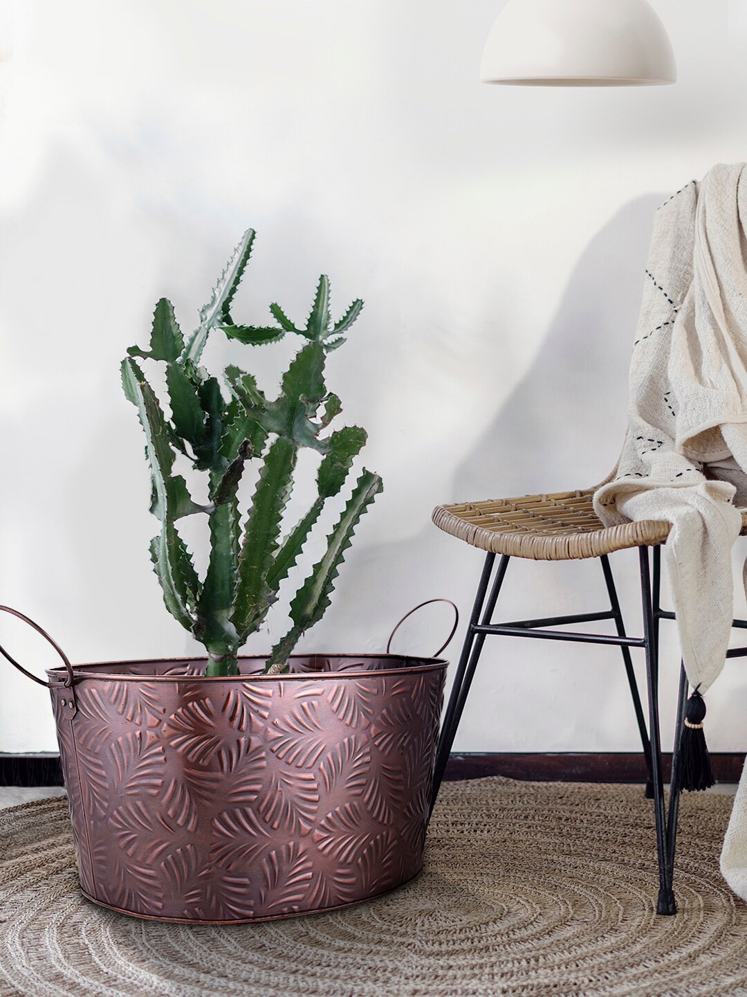 

green girgit Copper-Toned Textured Oval Tub Planter