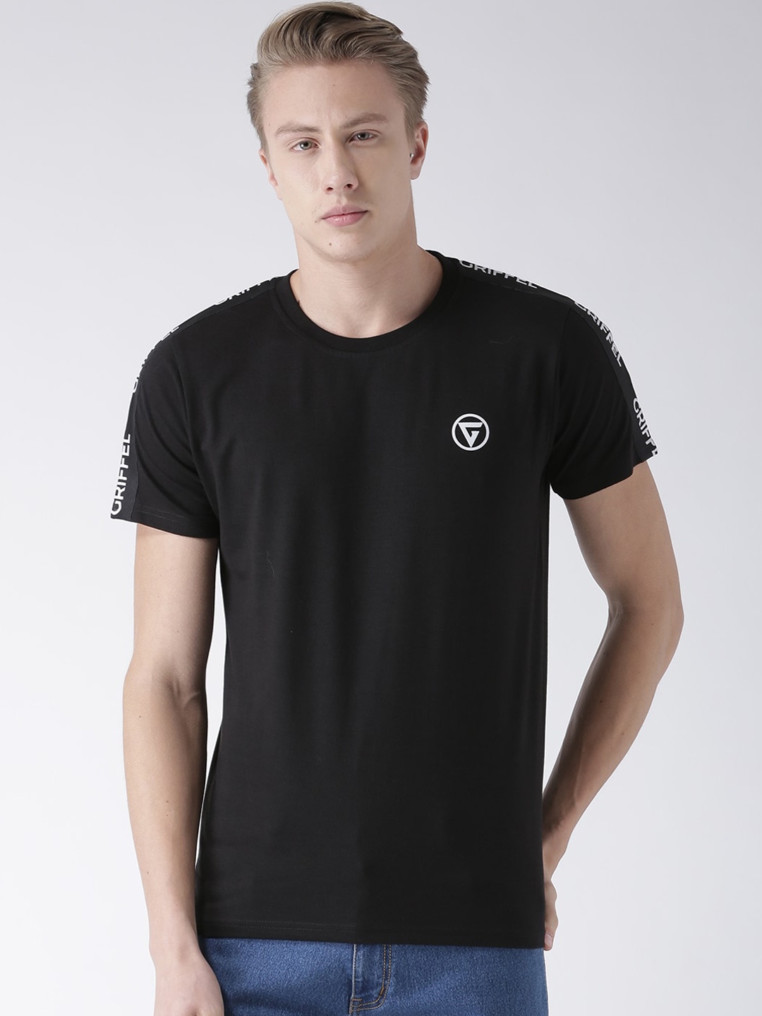 

GRIFFEL Men Black Solid Round Neck T-shirt