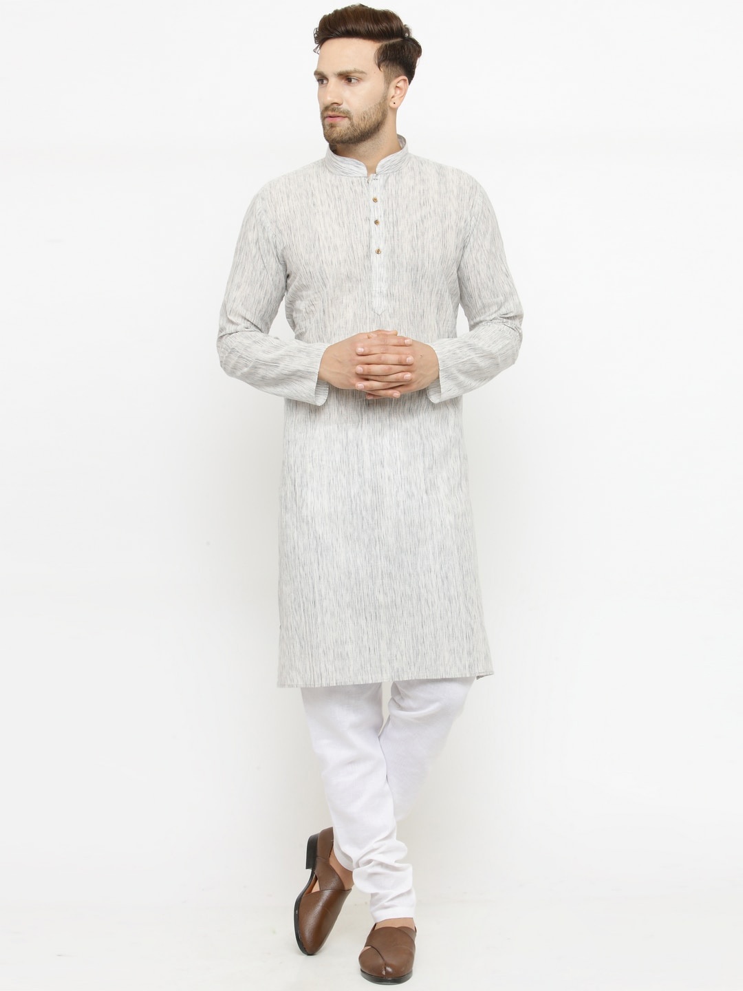 

RG DESIGNERS Men Cream-Coloured Self Design Hnadloom Kurta with Pyjamas
