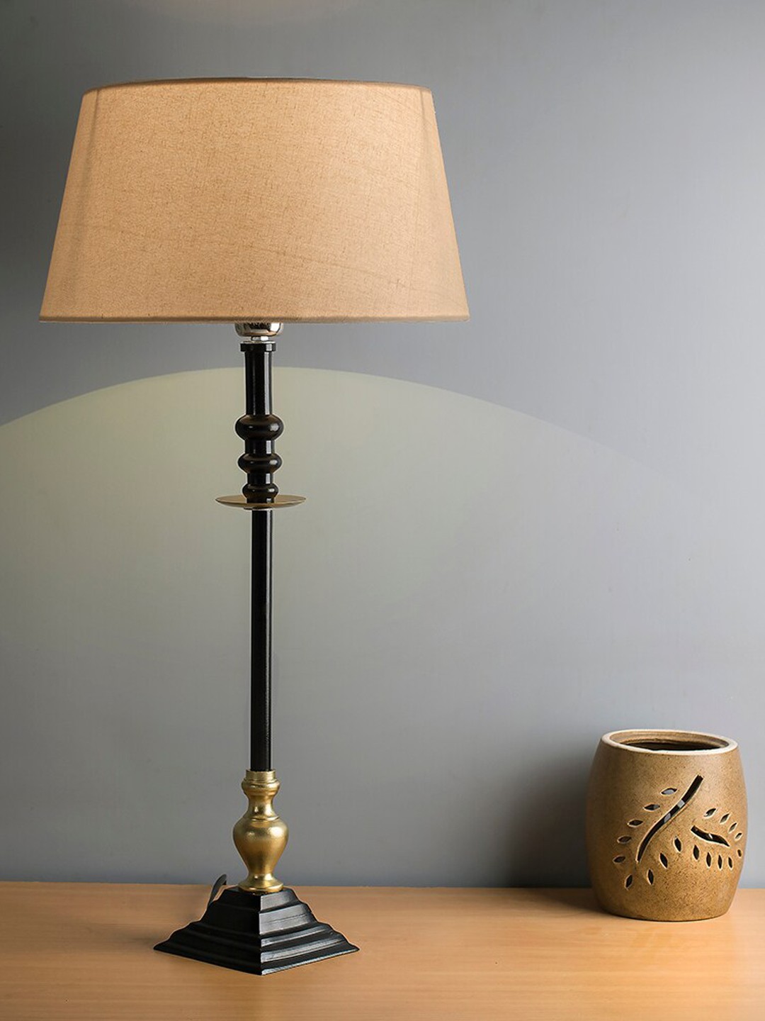 

Homesake Gold-Toned & Black Solid Riveria Table Lamp