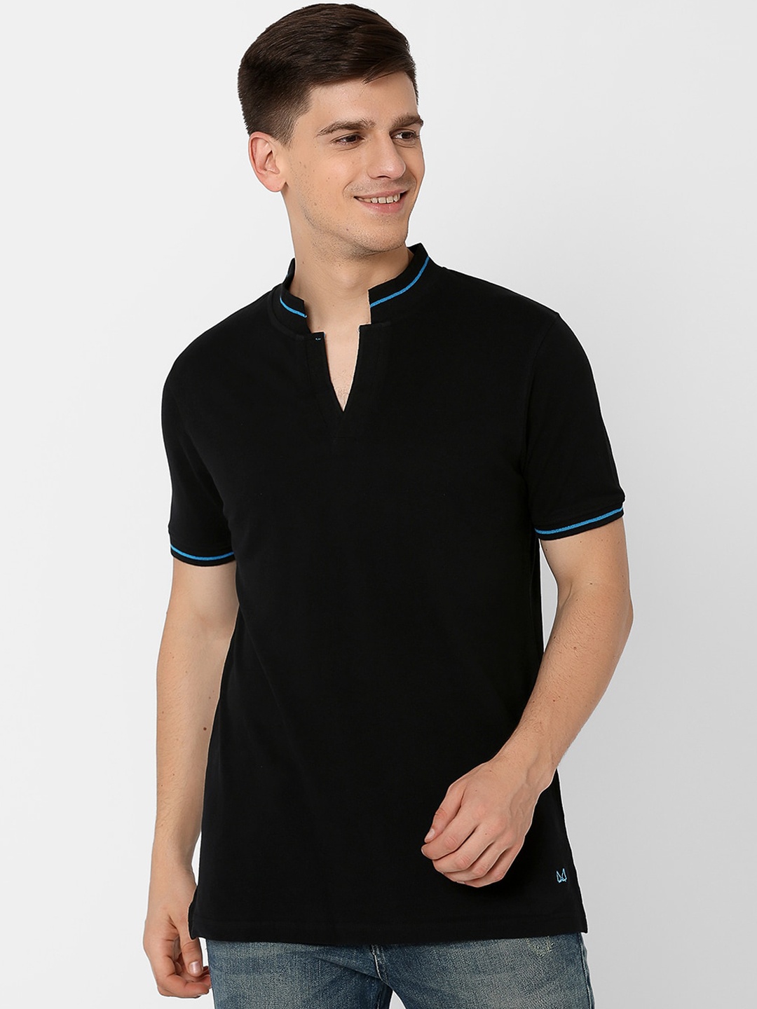 

MARCA Disati Men Black Solid Mandarin Collar T-shirt