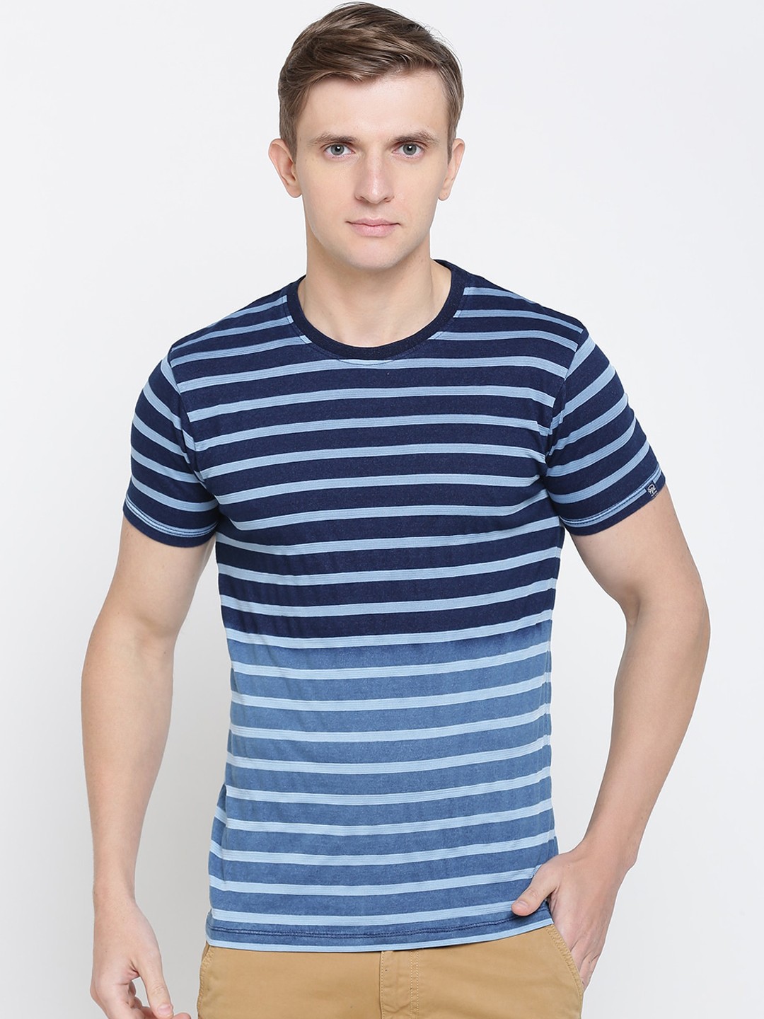 

Pepe Jeans Men Navy Blue Striped Round Neck T-shirt