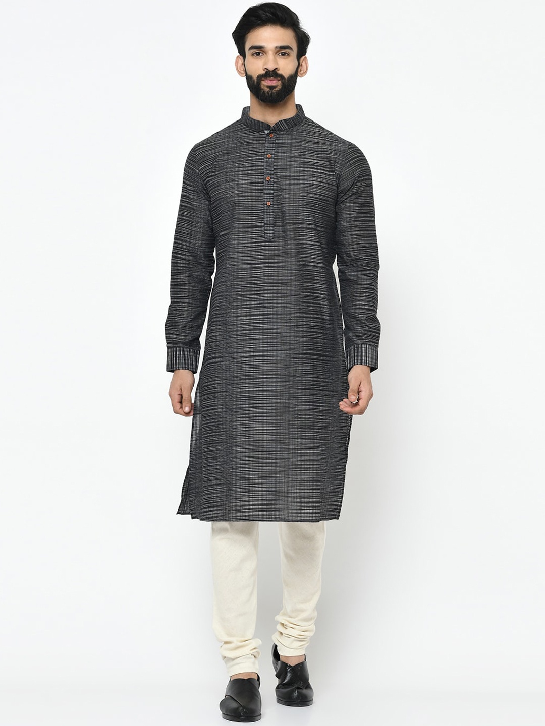 

Vartah Men Handloom Grey Kurta Set, Black