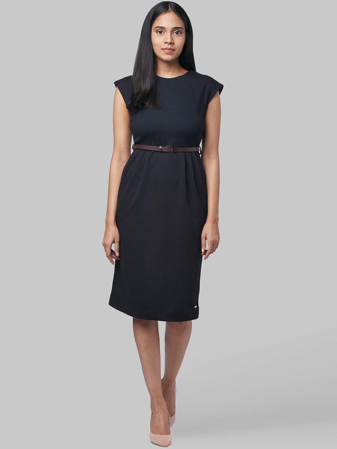

Park Avenue Woman Navy Blue Solid Sheath Dress