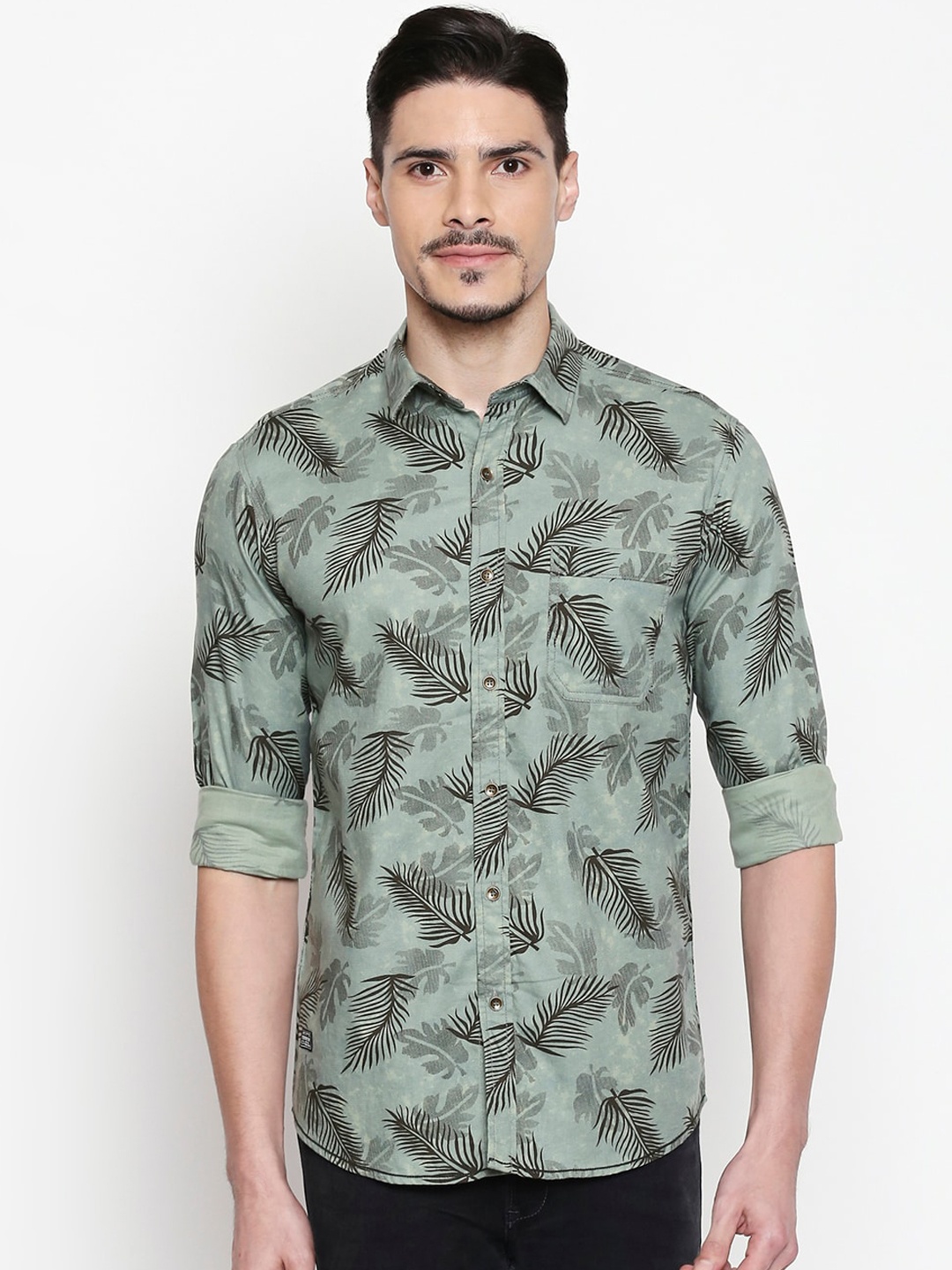 

Mufti Men Green Slim Fit Printed Casual Shirt