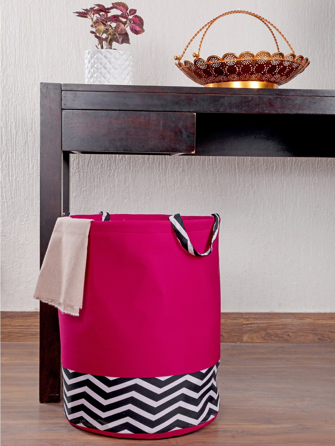 

My Gift Booth Pink & White Self-Design Sustainable Laundry Basket