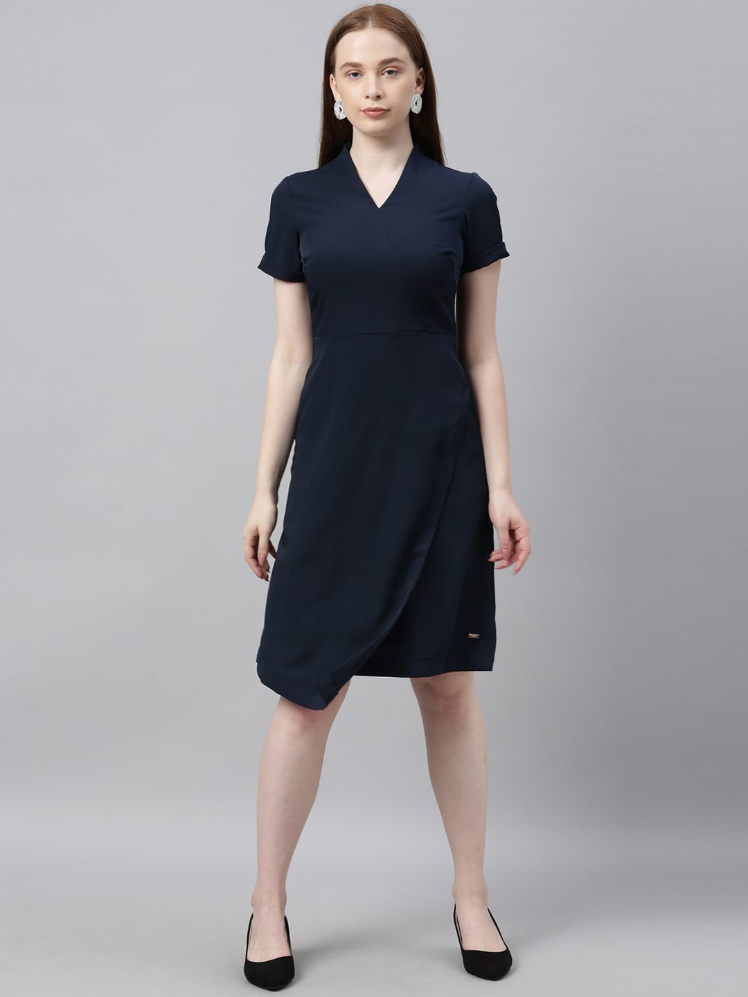 

Park Avenue Woman Blue Solid Dress