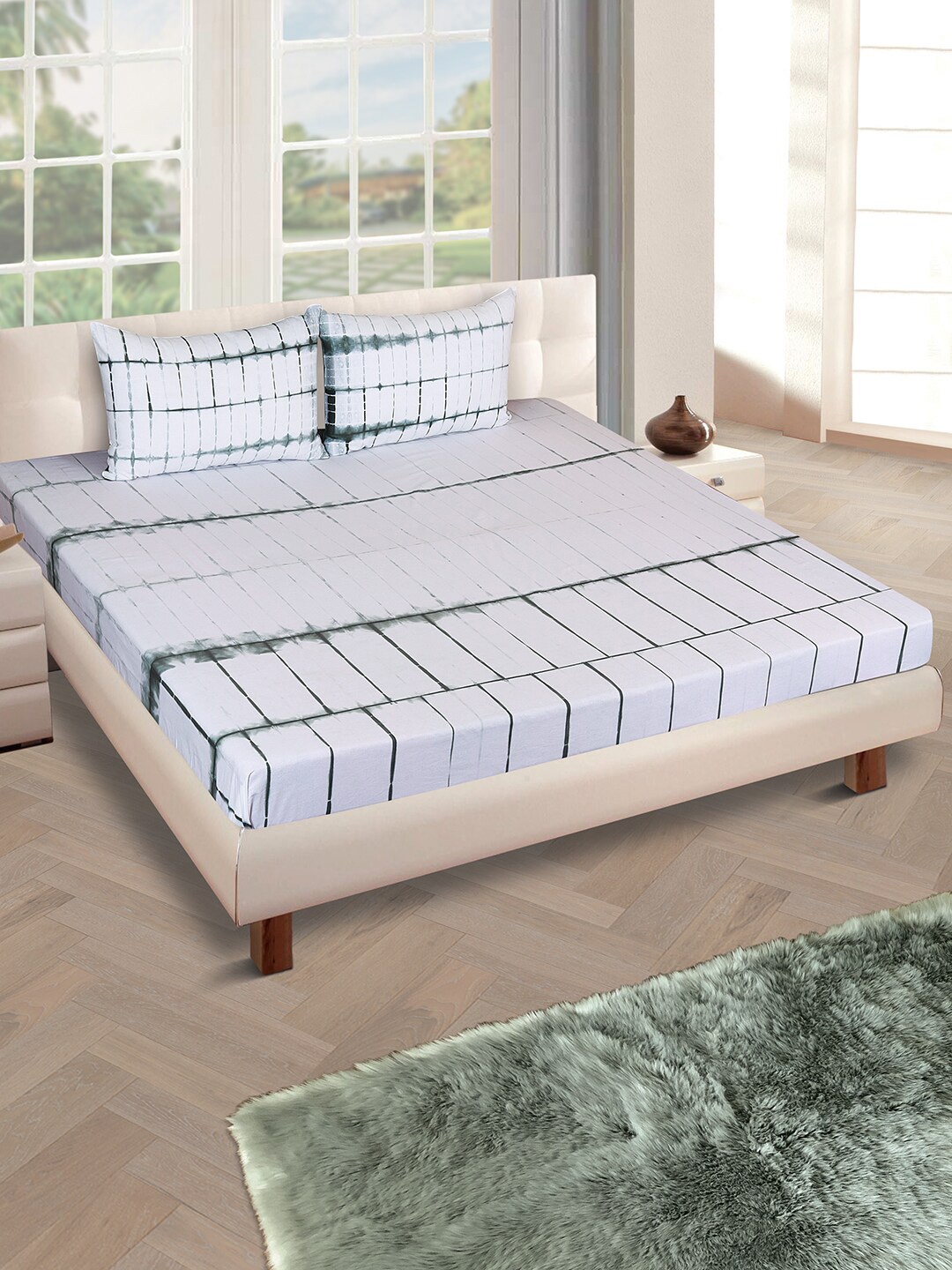 

ROMEE White & Green Striped 300 TC Double Bedsheet with 2 Pillow Covers