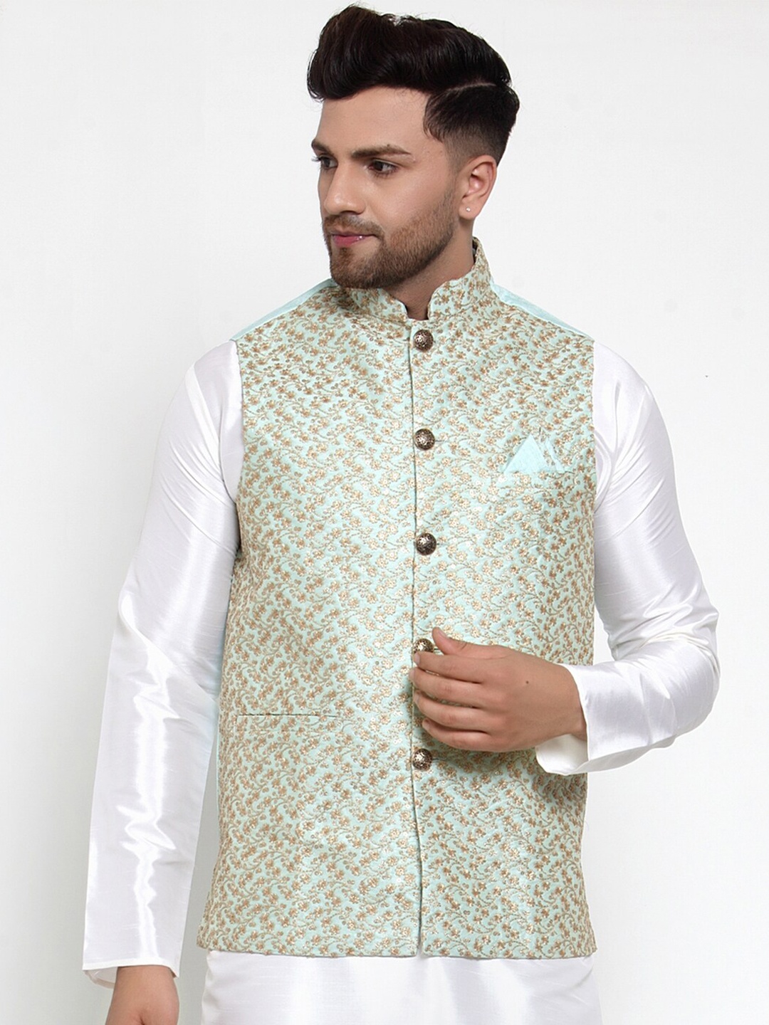 

Jompers Men Green & Gold-Coloured Embellished Woven Nehru Jacket