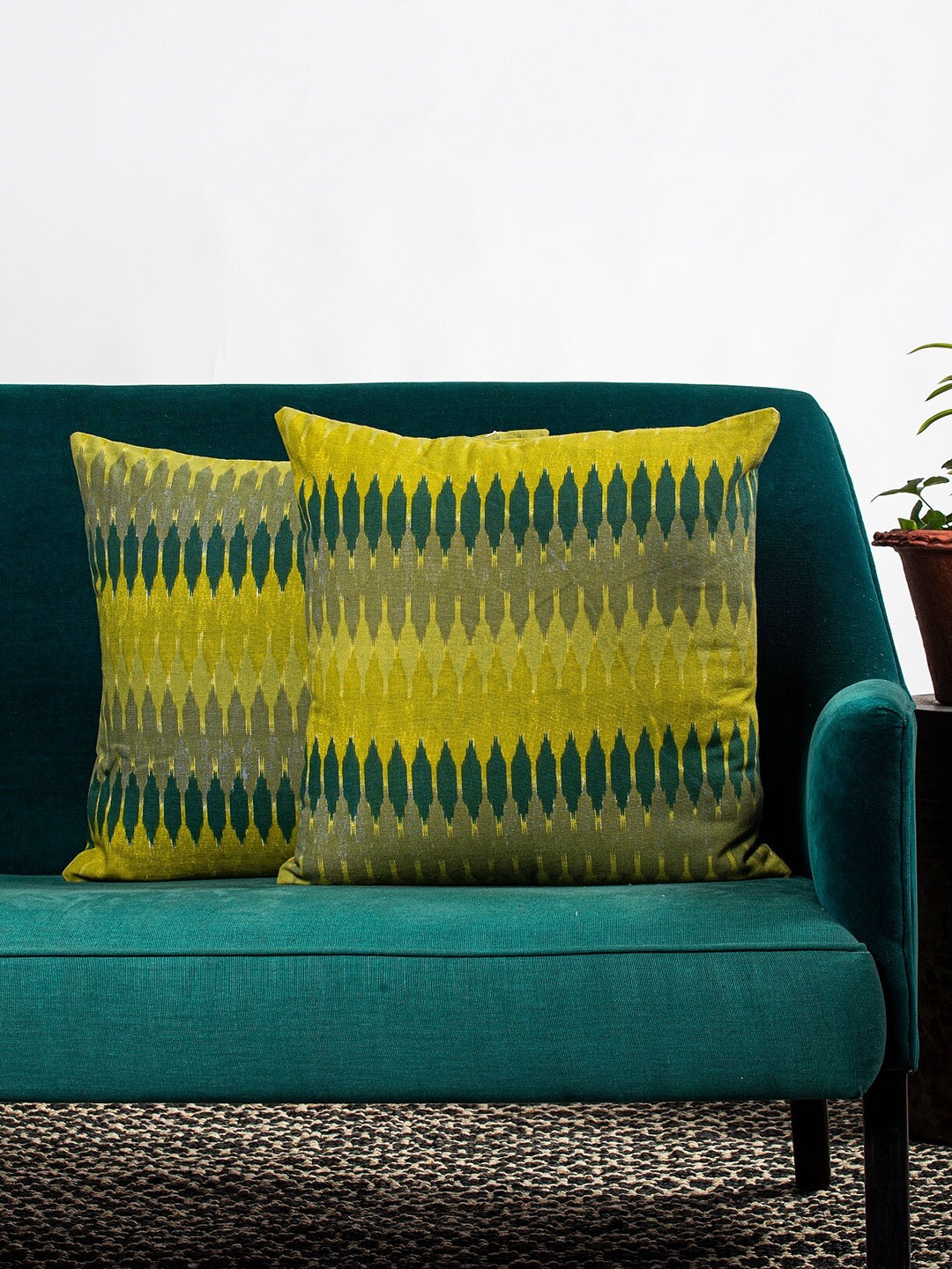 

Contrast Living Set Of 2 Green & Yellow Printed Square Cushion Covers