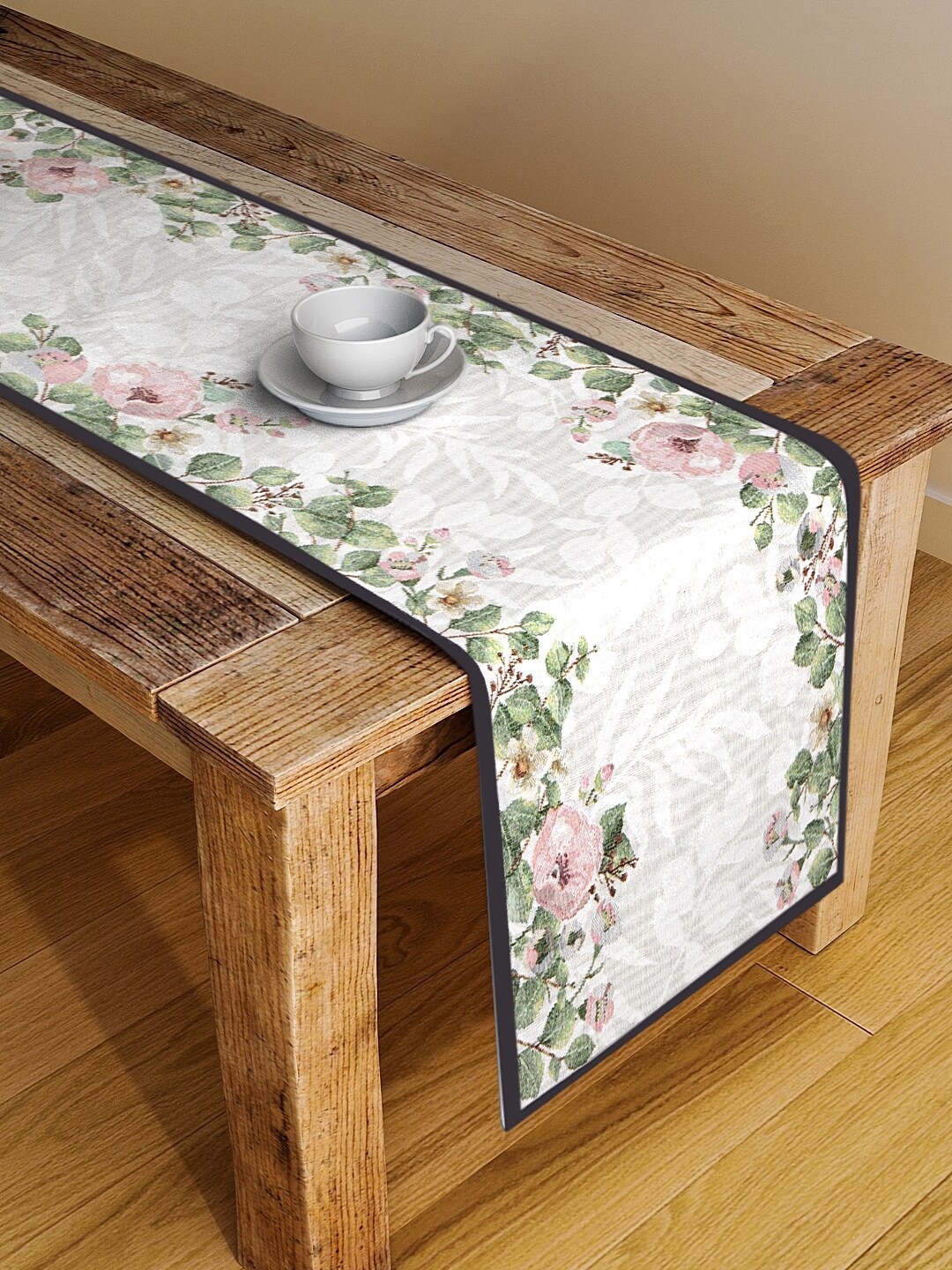 

KLOTTHE White & Green Woven Design Table Runner
