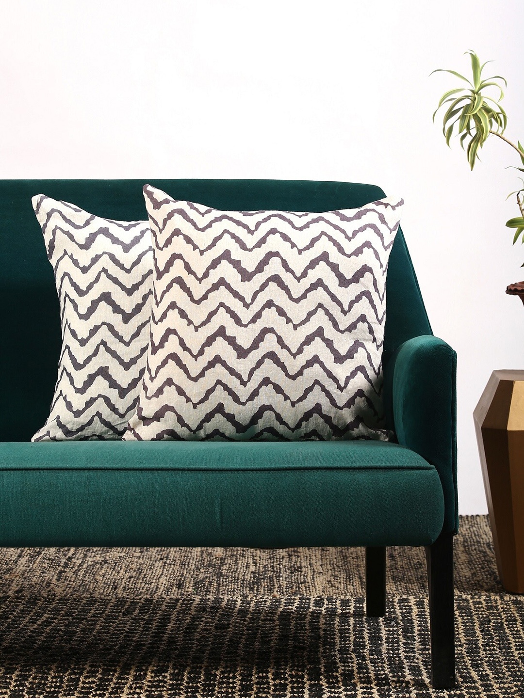 

Contrast Living Set Of 2 White & Grey Chevron Printed Square Cushion Covers