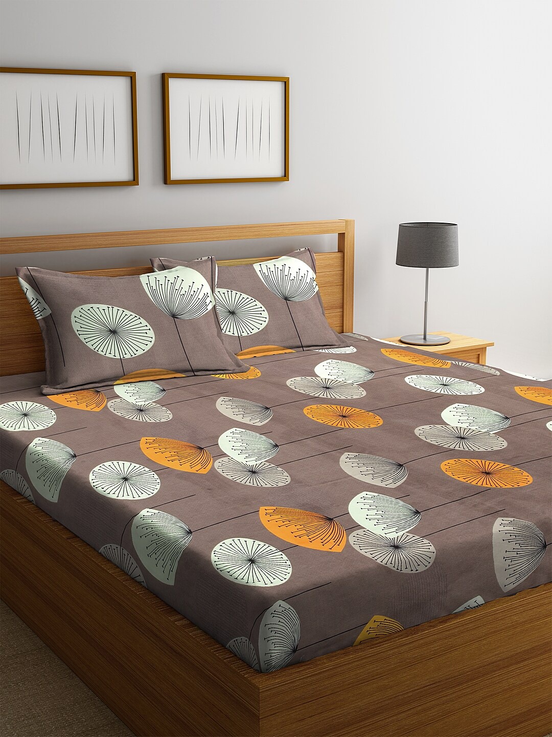 

KLOTTHE Floral 300 TC Cotton Blend King Size Double Bedsheet with 2 Pillow Covers, Brown