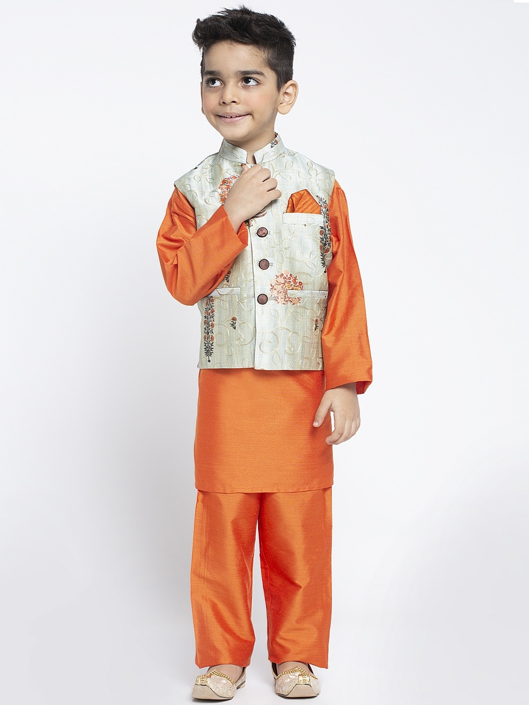 

MAXENCE Boys Orange & Silver-Toned Solid Kurta with Pyjamas