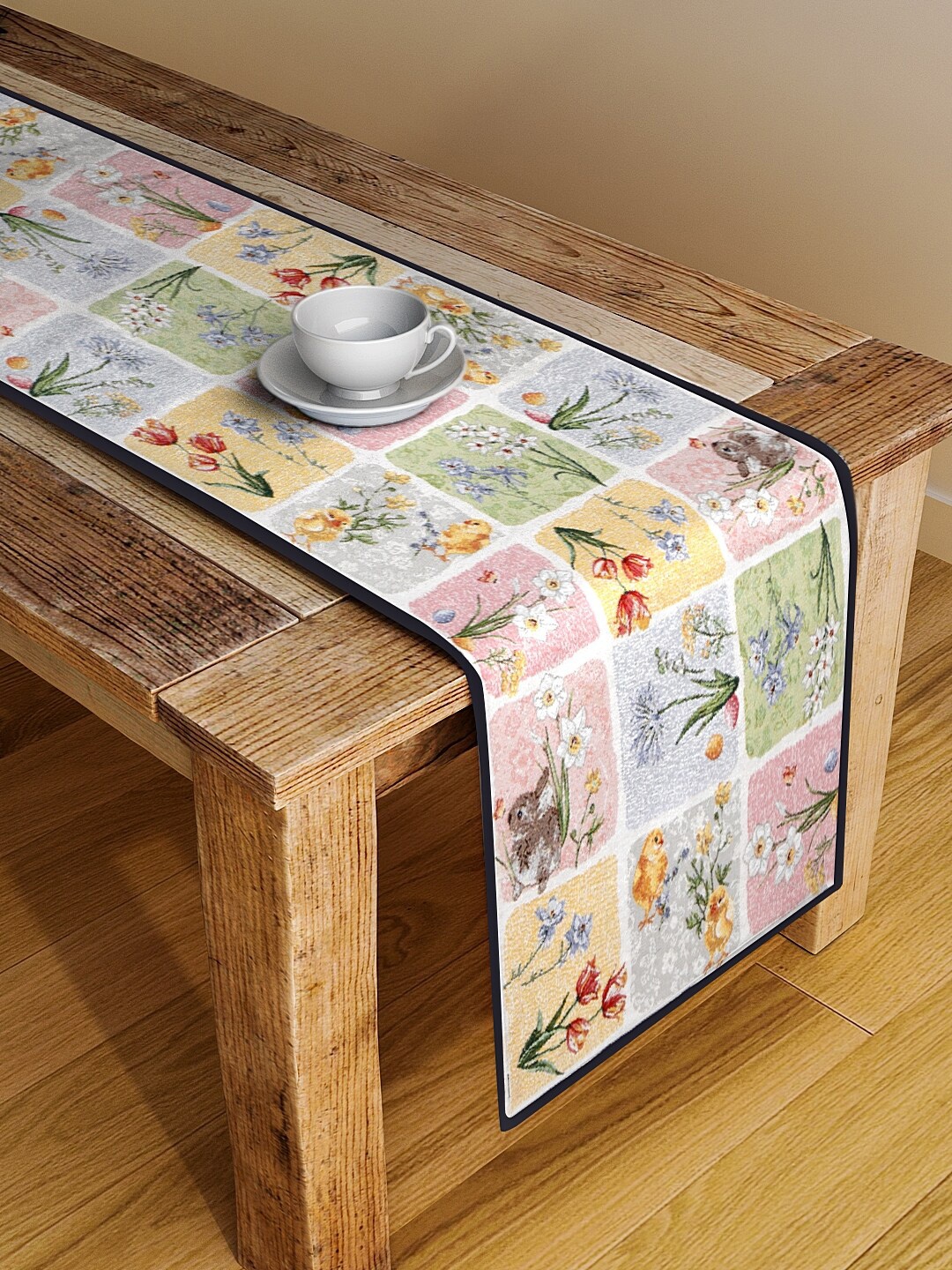 

KLOTTHE Pink & Blue Woven Design Table Runner