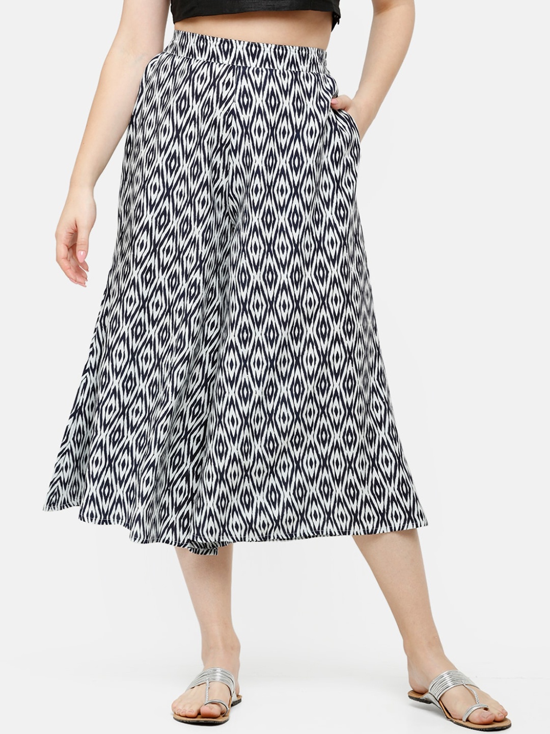 

De Moza Women Black Slim Fit Printed Culottes