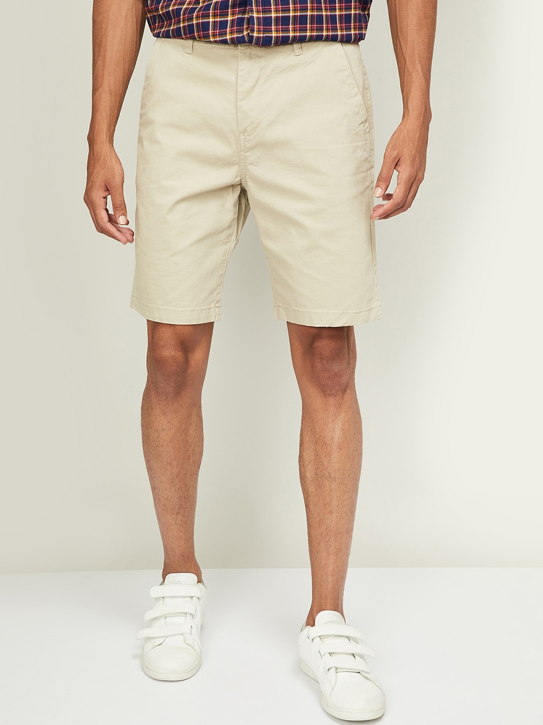 

Fame Forever by Lifestyle Men Beige Solid Regular Fit Regular Shorts