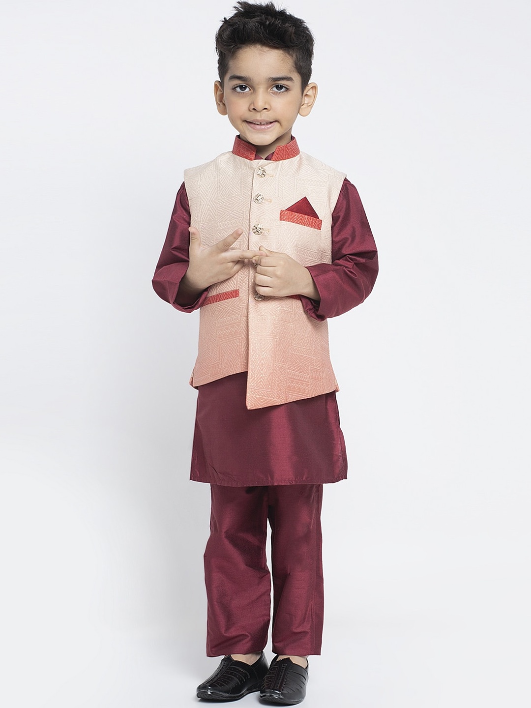 

MAXENCE Boys Maroon Solid Kurta with Pyjamas