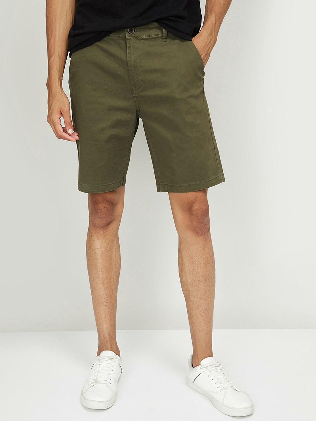 

Fame Forever by Lifestyle Men Olive Green Solid Regular Fit Chino Shorts